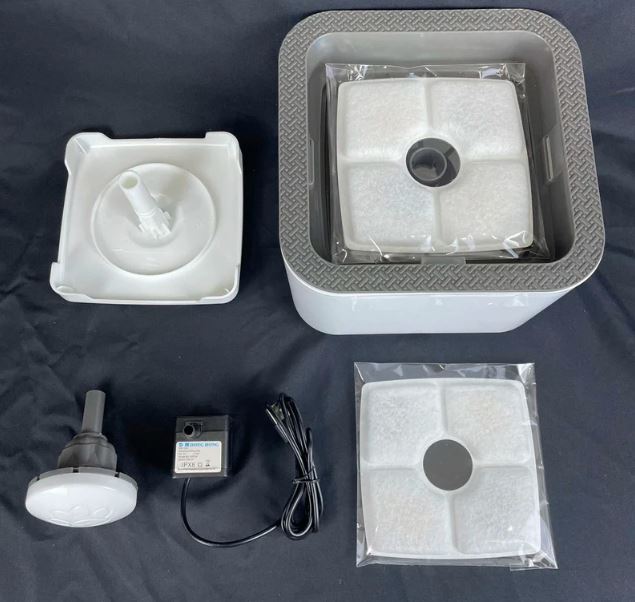 Fuente De Agua Para Gatos Y Perros 2.5Lt